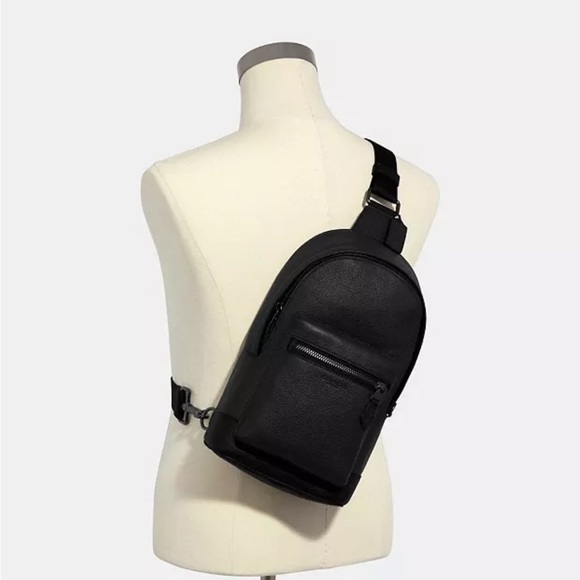 Coach West Pack - Picture 4 of 4